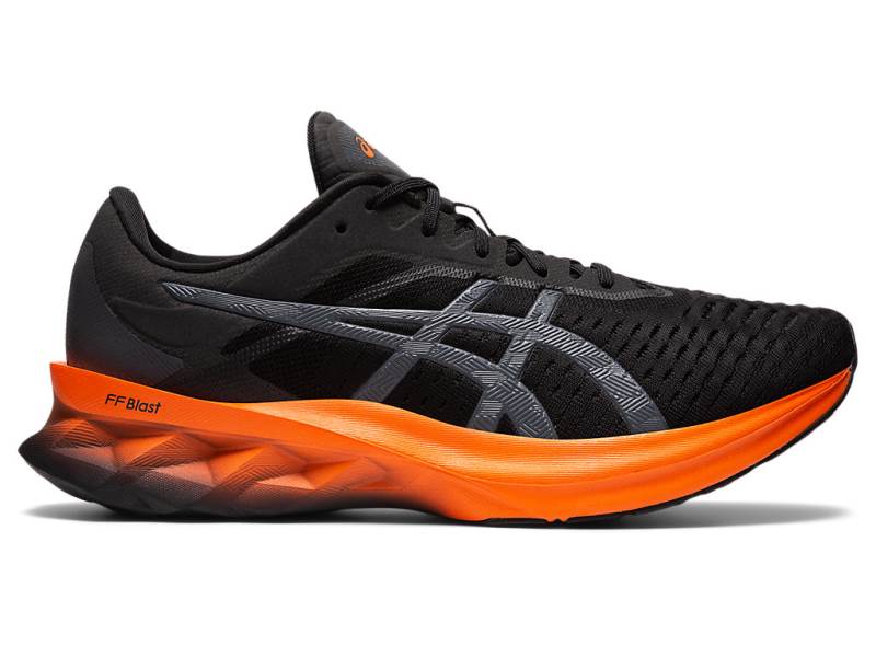 Sapatilhas Running Asics NOVABLAST Homem Pretas, 8324A426.996